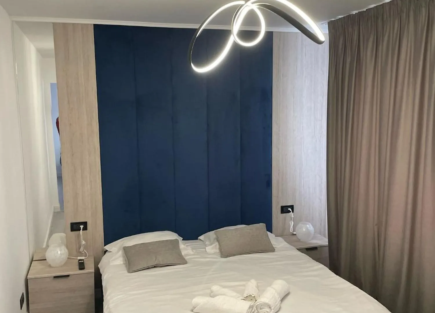 Fancy 1 Bdrm Apartment In Center Bucareste